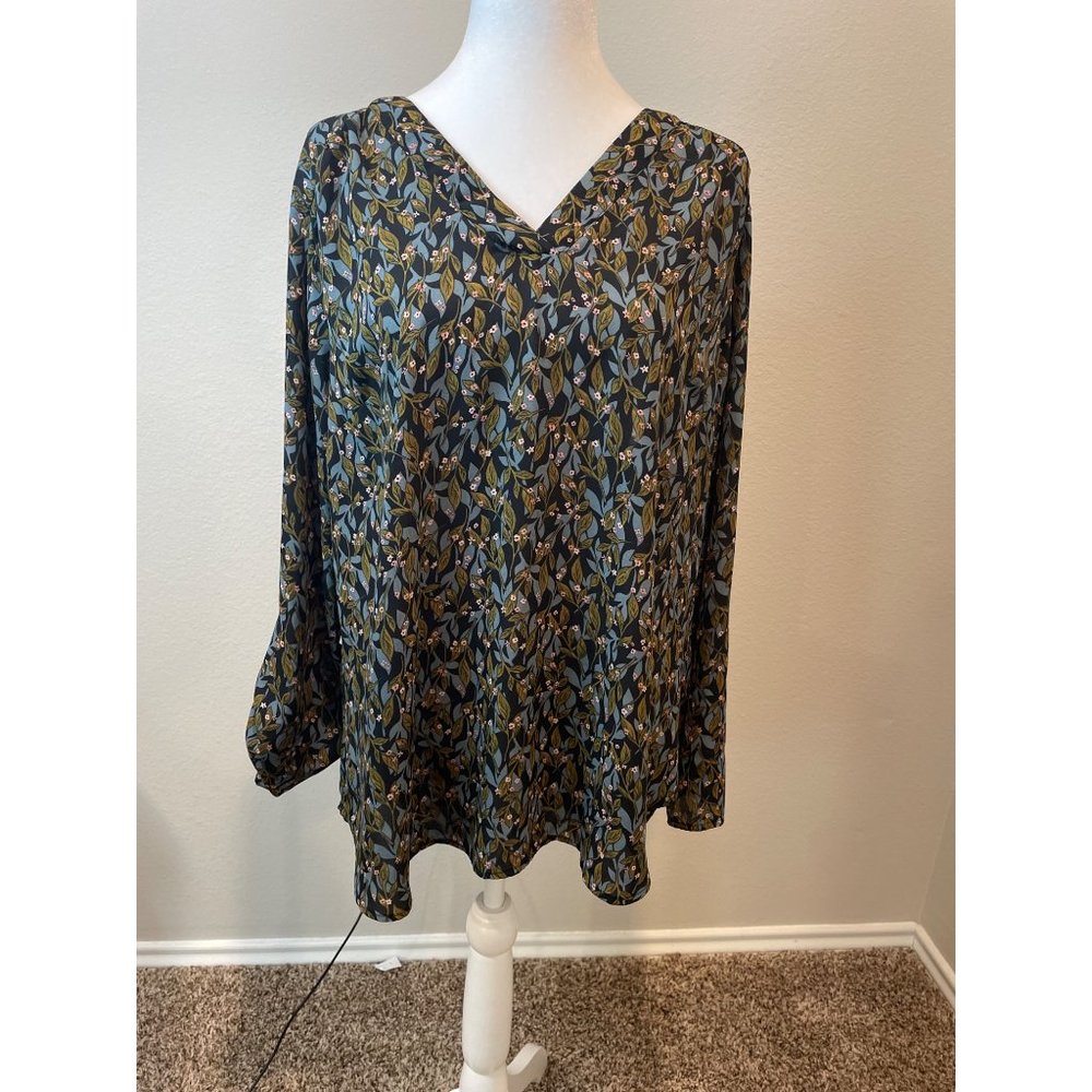 Motherhood Maternity Green/Blue Floral V Neck Blouse
